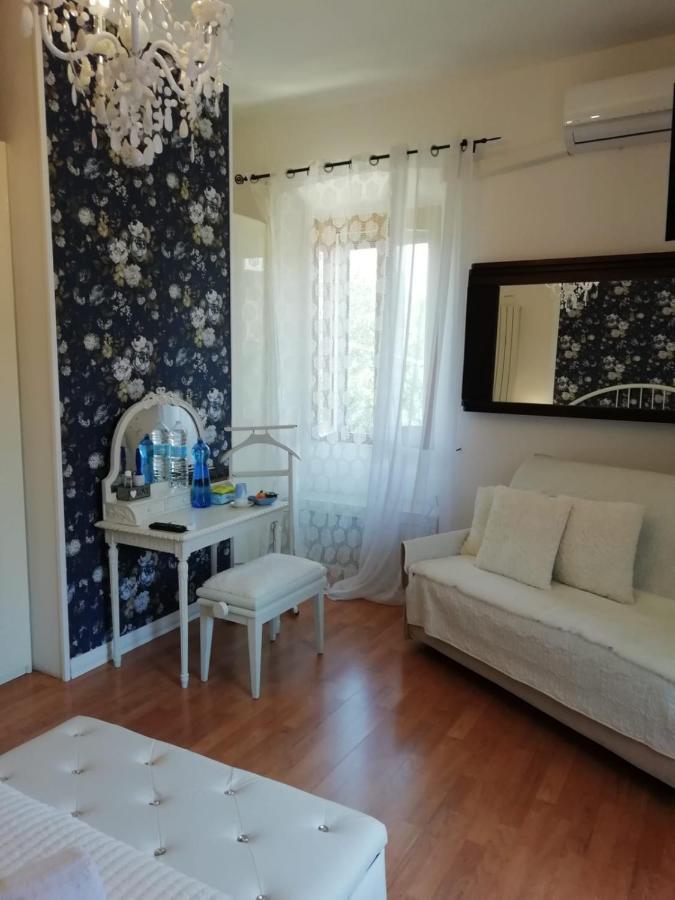 Le Pinelle Bed & Breakfast Terni Exterior photo